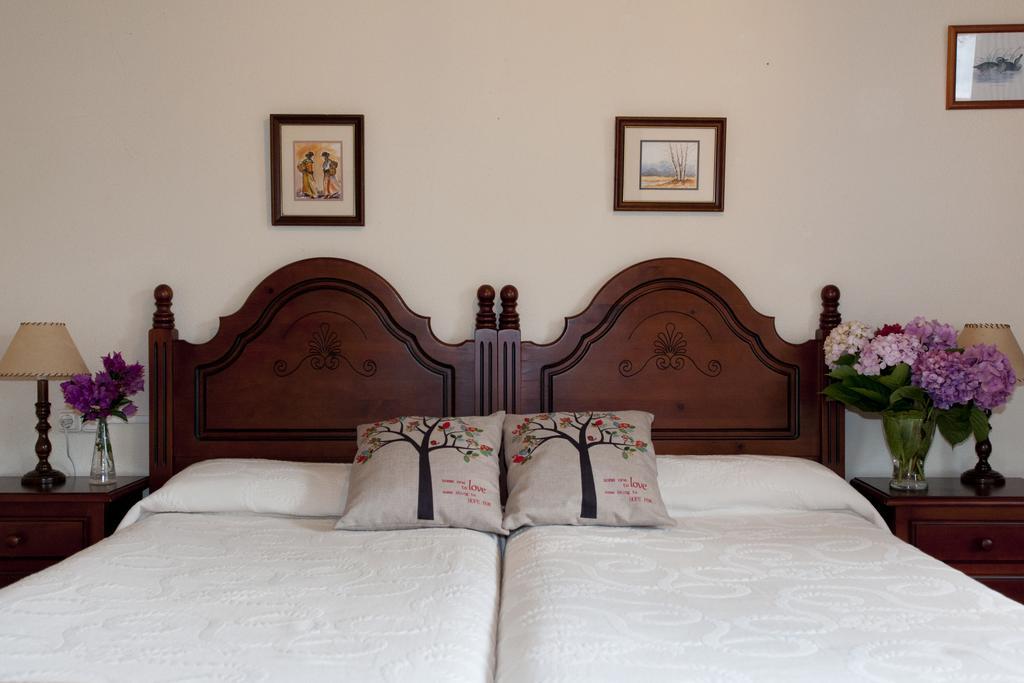 Trisqueles y Buganvillas Villaviciosa  Habitación foto